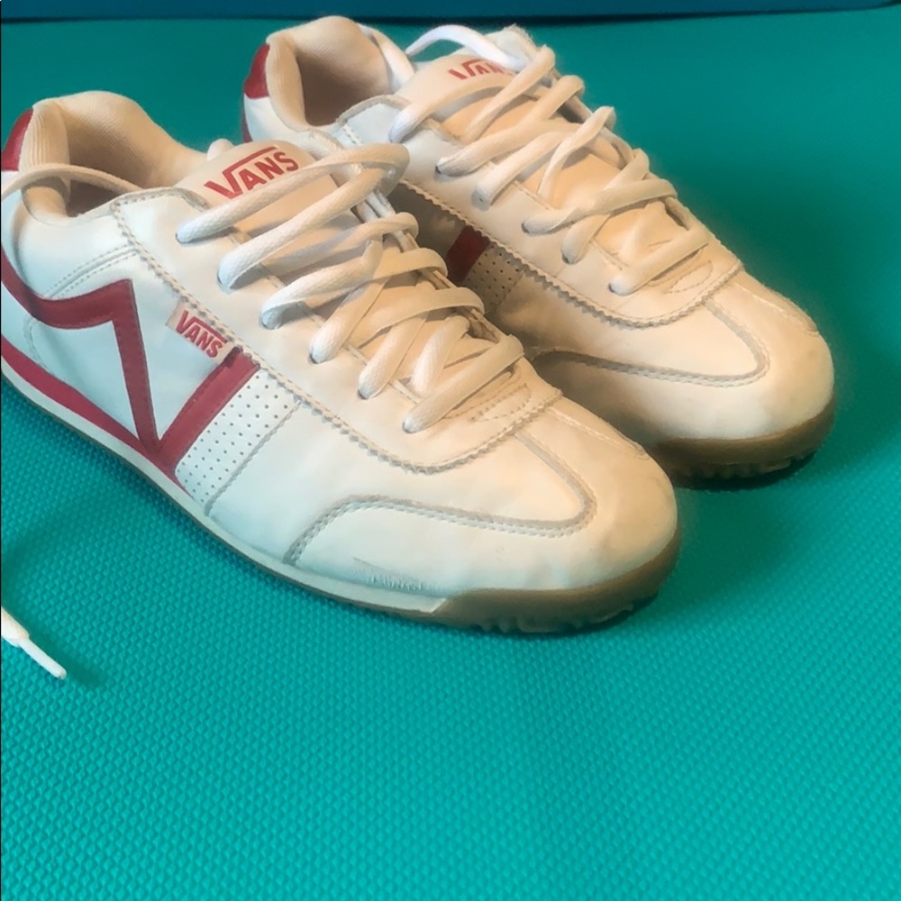 Euc vans women’s 8.5 red/white
